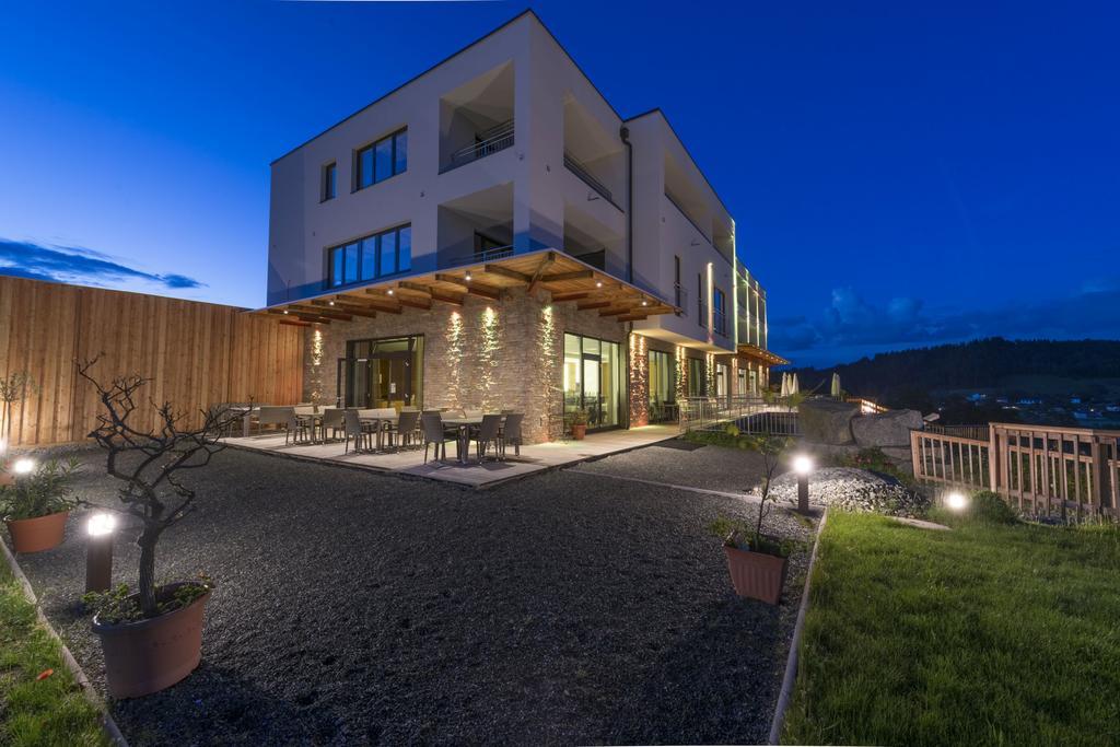 Trippelgut - Schlafgut Hotel Feldkirchen In Kaernten Bagian luar foto